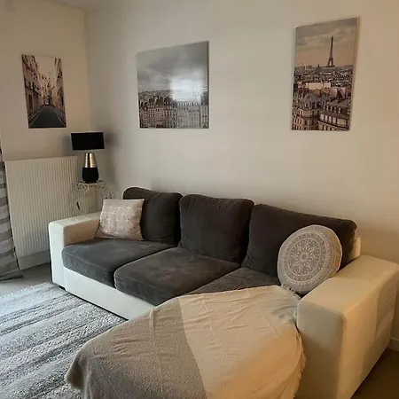 Apartament Charmant Proche De Paris